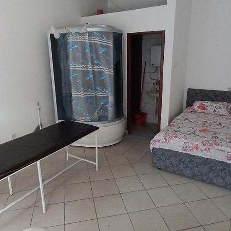 Big Bed, Rumenacka 7 Apartment Novi Sad Bagian luar foto